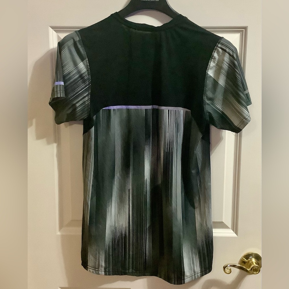 MEN SHIRT SIZE S - Picture 2 of 3